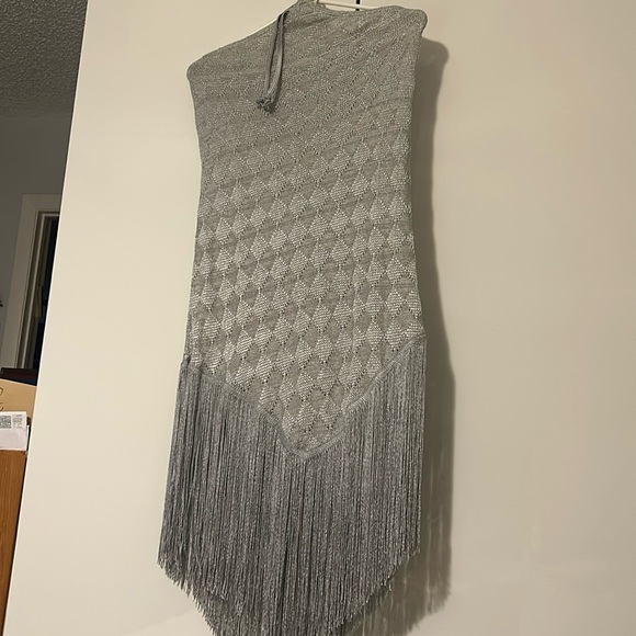 Style - Picture 1 of 16